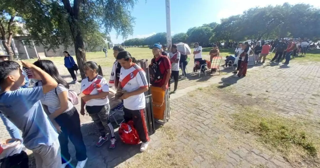 Furor por River en Salta: largas colas y entradas agotadas para el amistoso ante la U. de Chile