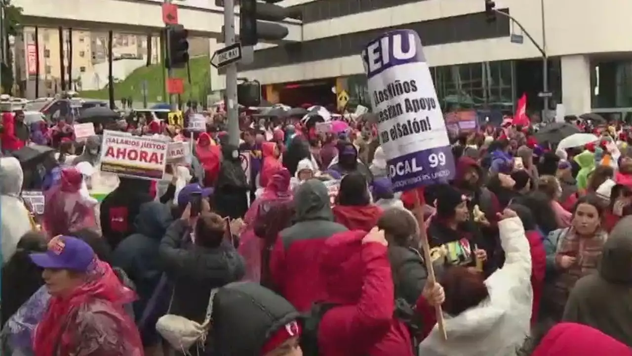 LAUSD Worker Strike: No classes Thursday, marking Day 3 of walkout