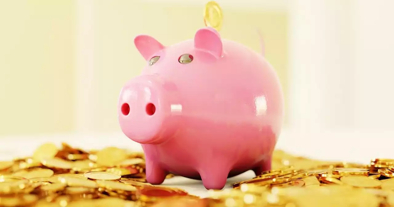 Why is the piggy bank in the form of a pig? Kuya Kim explains