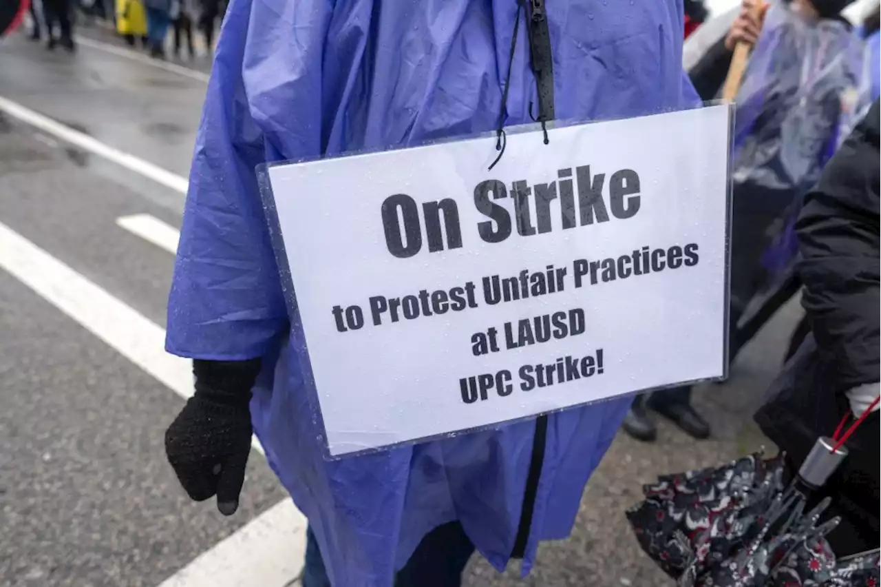 Unions strut while L.A. students suffer