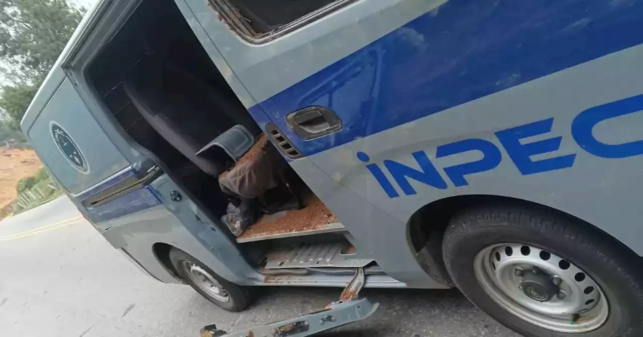 Ataque con explosivos a camioneta del Inpec en Norte de Santander