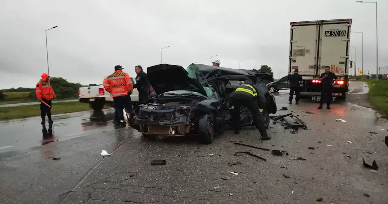 Choque múltiple en autopista Córdoba-Pilar, con un herido grave y personas atrapadas | Sucesos | La Voz del Interior