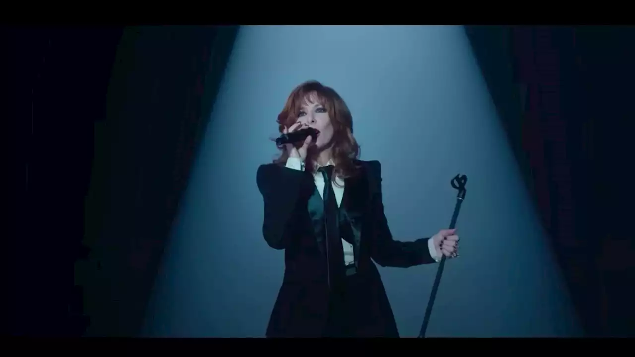 Mylène Farmer dévoile le clip du générique de « Donjons et Dragons »