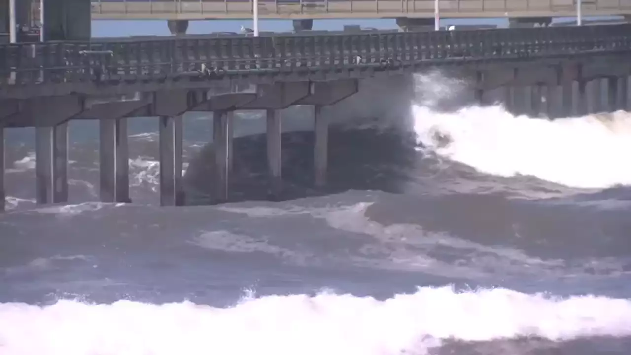 San Diego's Storm-Time Surf is Deceptively Dangerous: Scripps Institute of Oceanography Doctor