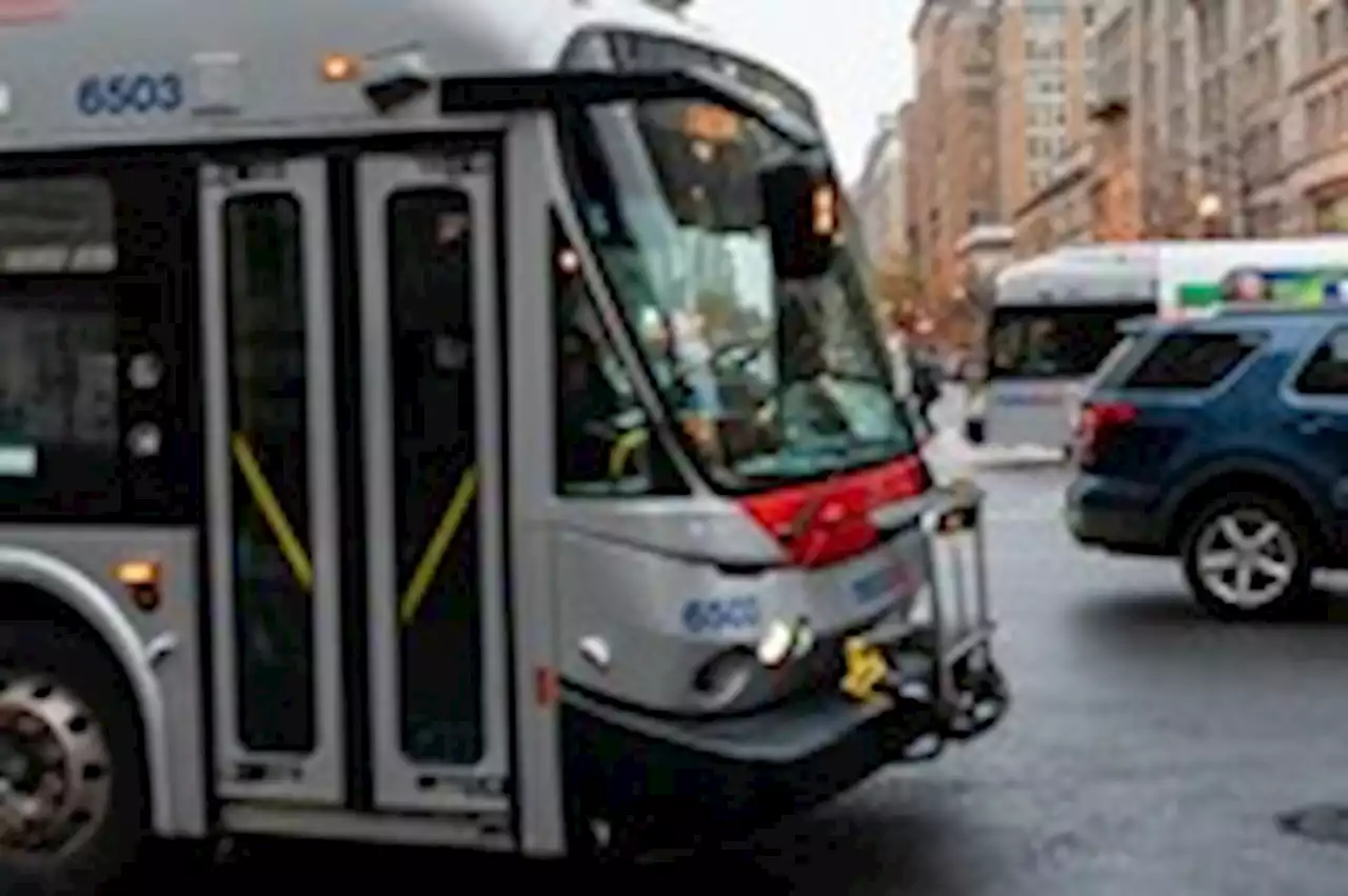 D.C. leaders say free-bus plan will advance despite Bowser’s cost concerns