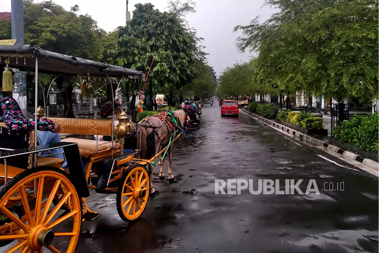 Sepinya Kawasan Wisata Malioboro Dihari Pertama Ramadhan |Republika Online