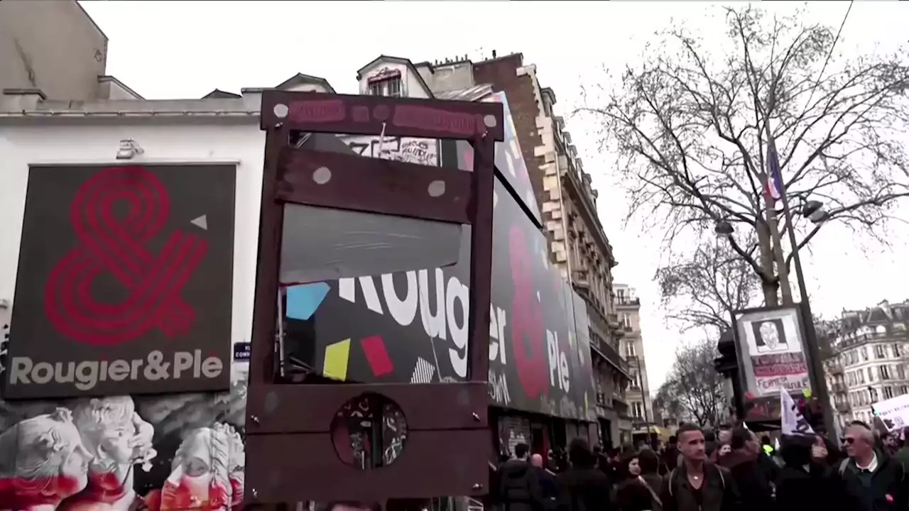 Violence hits Paris in day of protests over Macron's pension changes