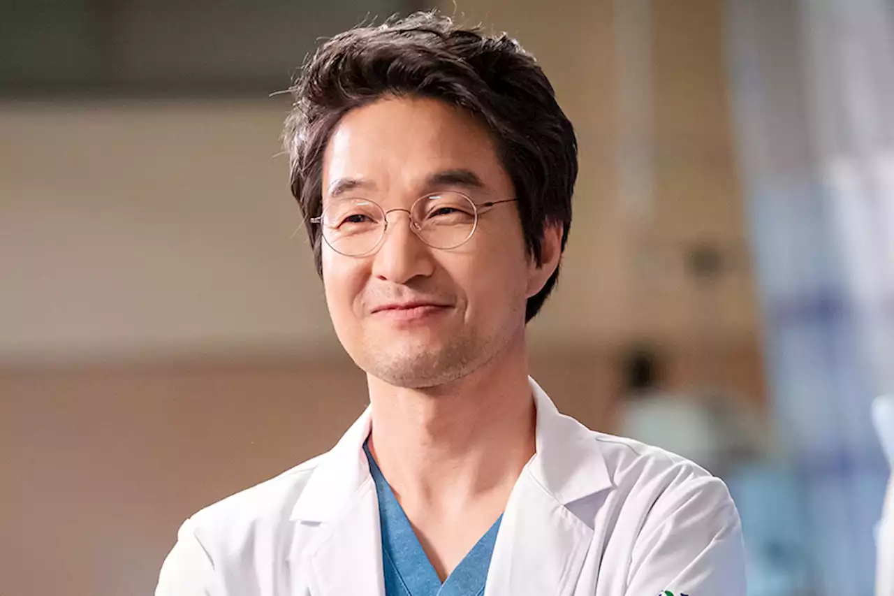 Han Suk Kyu Shares Hopes To Deliver Comfort And Courage As “Dr. Romantic” In Season 3