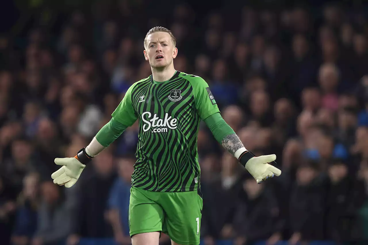 Pickford told where he can improve as Tottenham and Man United consider transfer