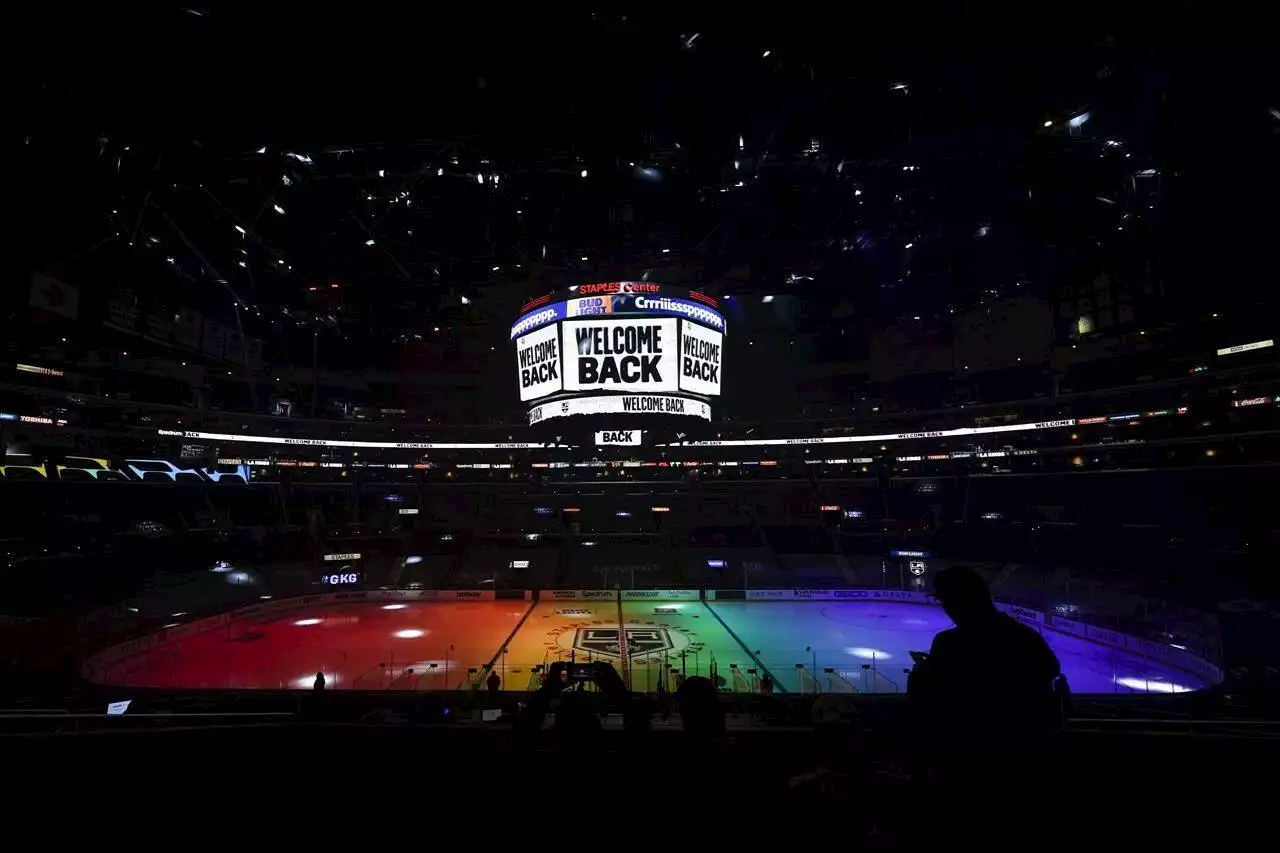 NHL’s Blackhawks won’t wear Pride jerseys, cite Russian law - Terrace Standard