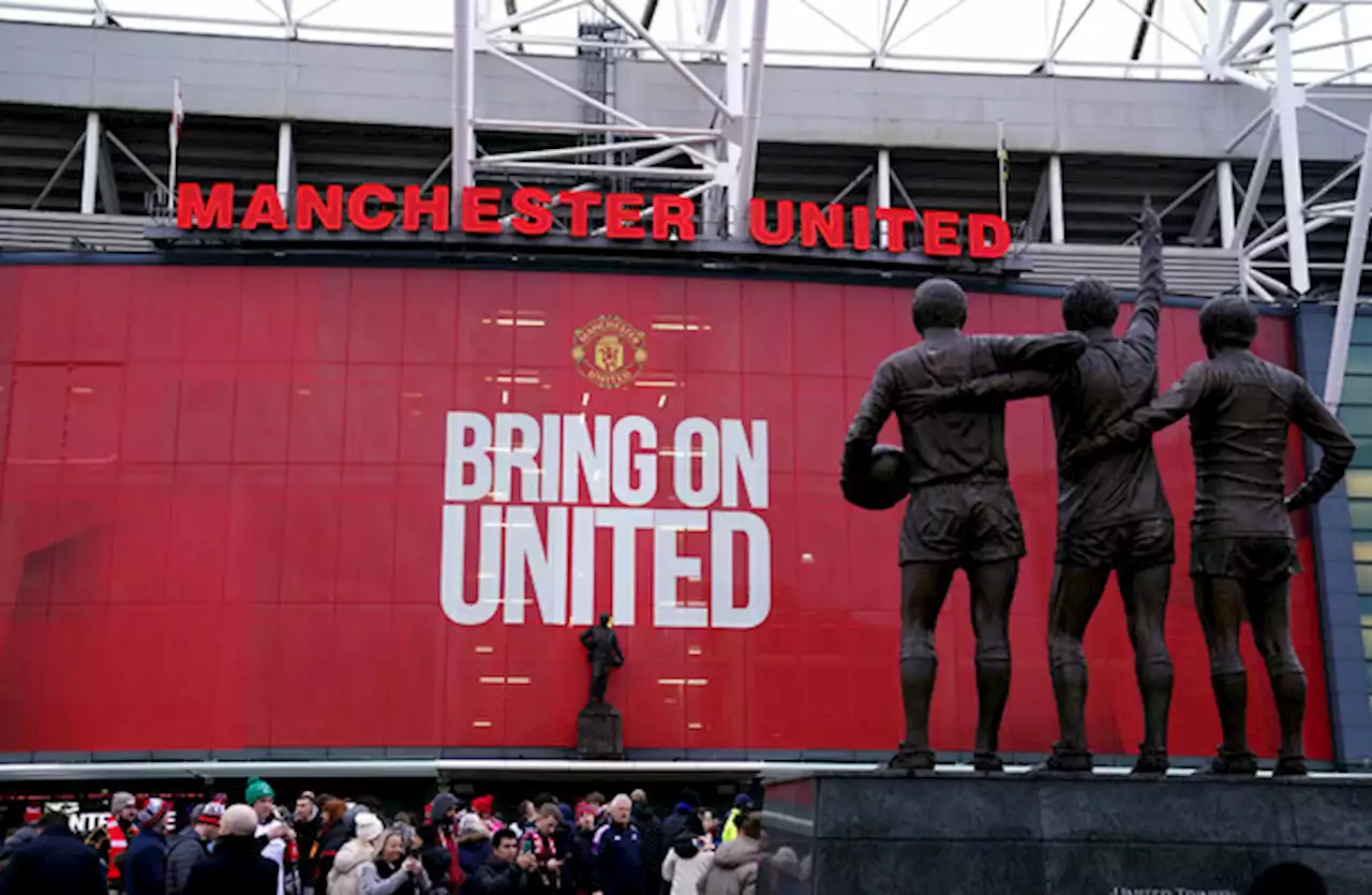 Finnish businessman submits bid to buy Manchester United