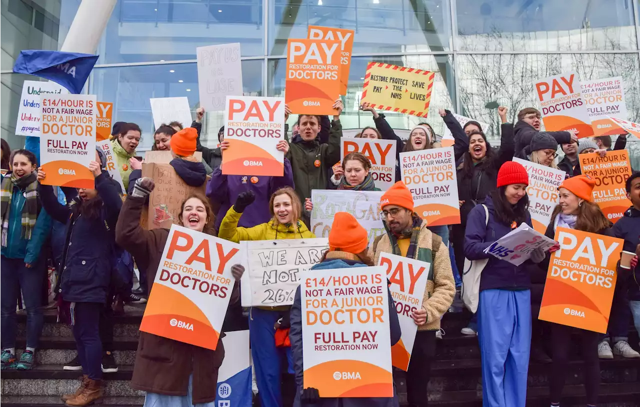 Junior doctors to strike for four days next month as pay talks fall flat