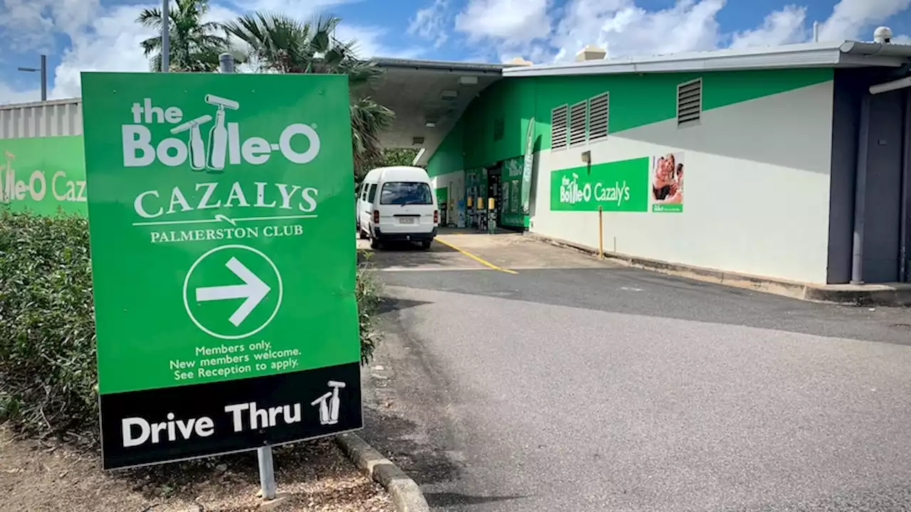 Darwin bottle shops targeted with edged weapons days after death of bottle-o worker, police say