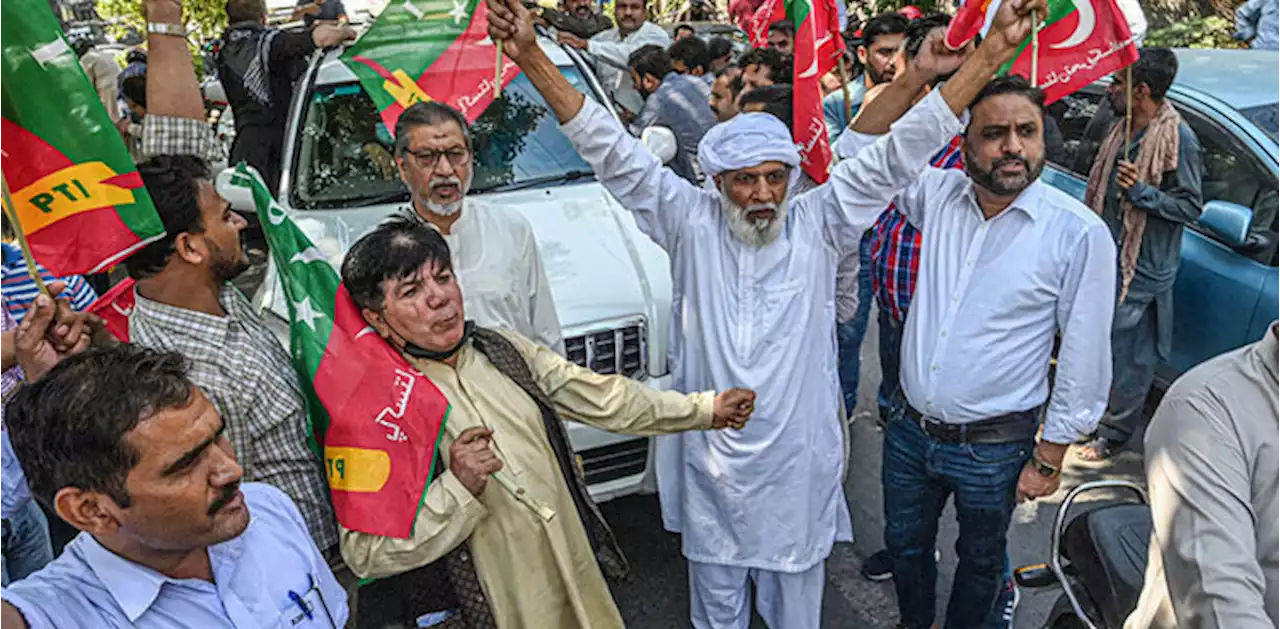 پولیس کا پی ٹی آئی کارکنان کے خلاف کریک ڈاؤن