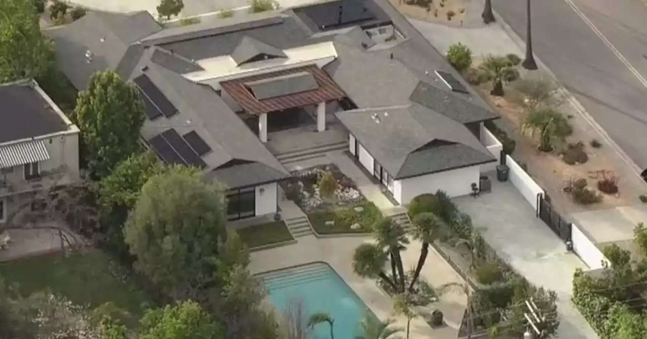 $2 billion Powerball winner buys $4 million home after gobbling one up for $25 million