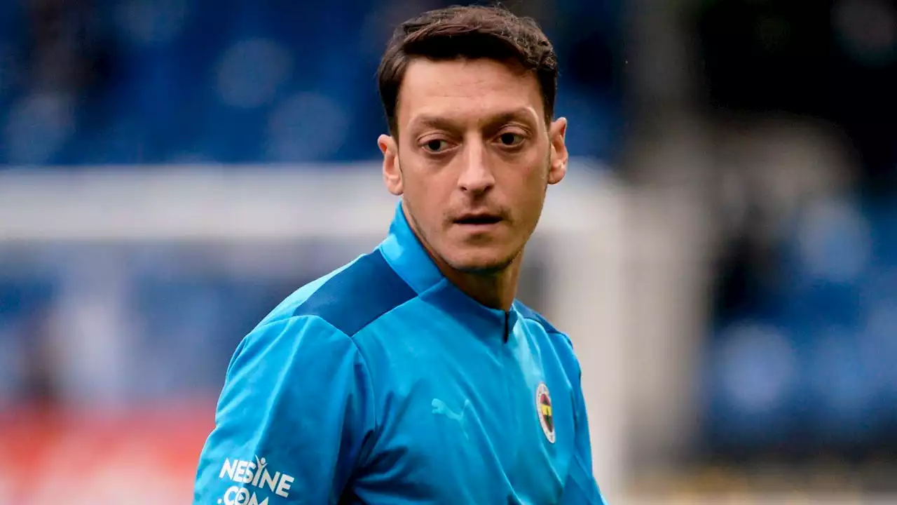 EPL: They deserve it - Ozil predicts club to win title this season
