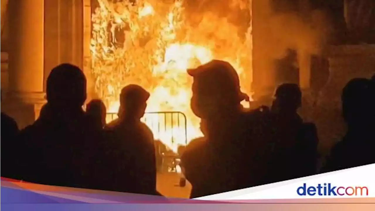 Marak Aksi Demo Rusuh, Raja Charles III Batal ke Prancis