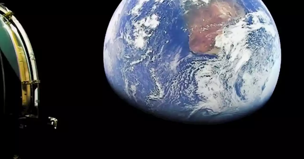 SpaceX shares stunning blue-marble footage of Earth | Digital Trends