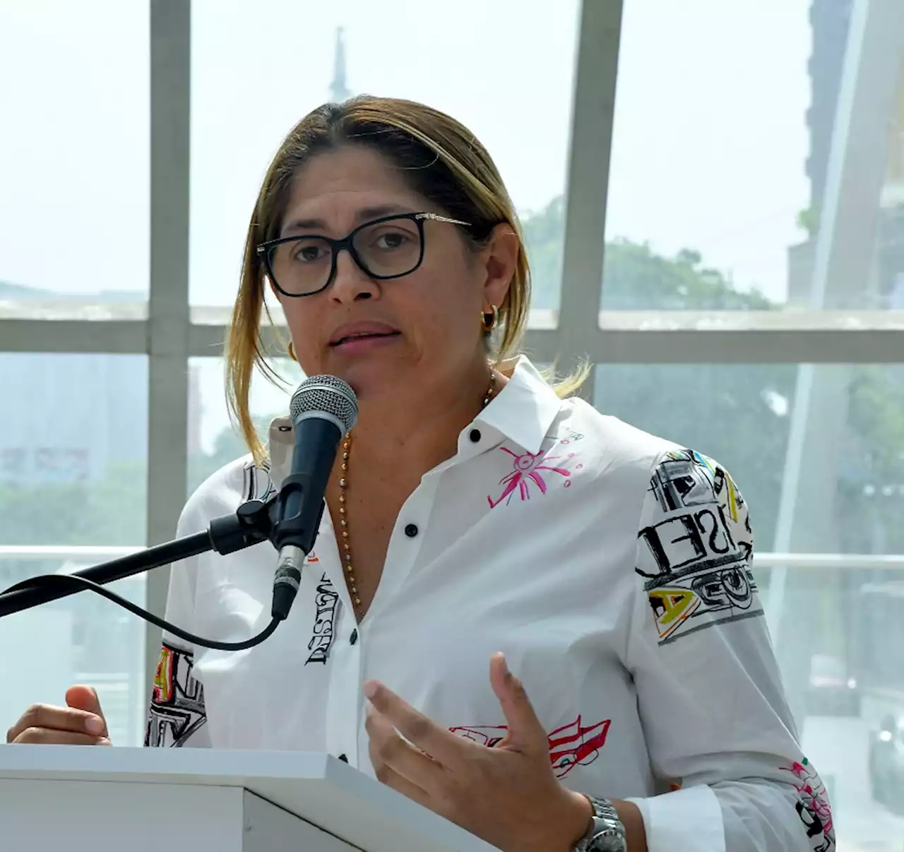 “Necesitamos que alguien se ocupe de los usuarios”: secretaria Solano