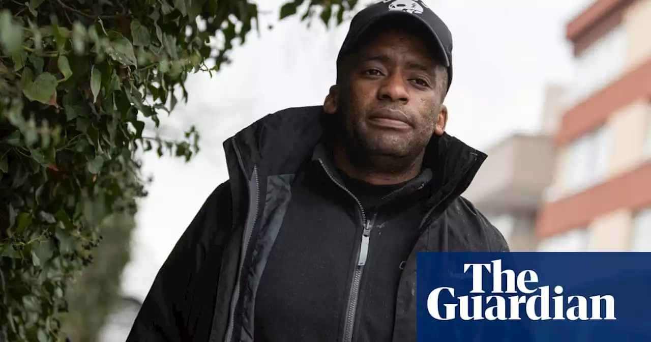 ‘I’m punished again and again’: father barred from UK fights to get home to his son