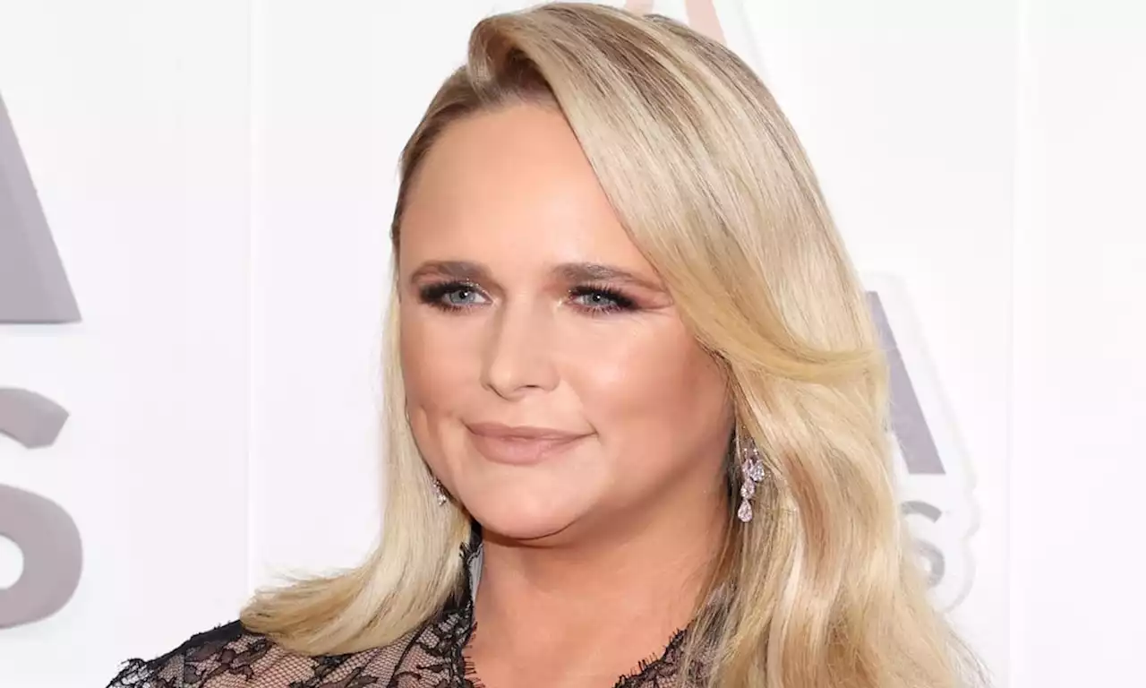 Miranda Lambert drives fans wild with unexpected new look