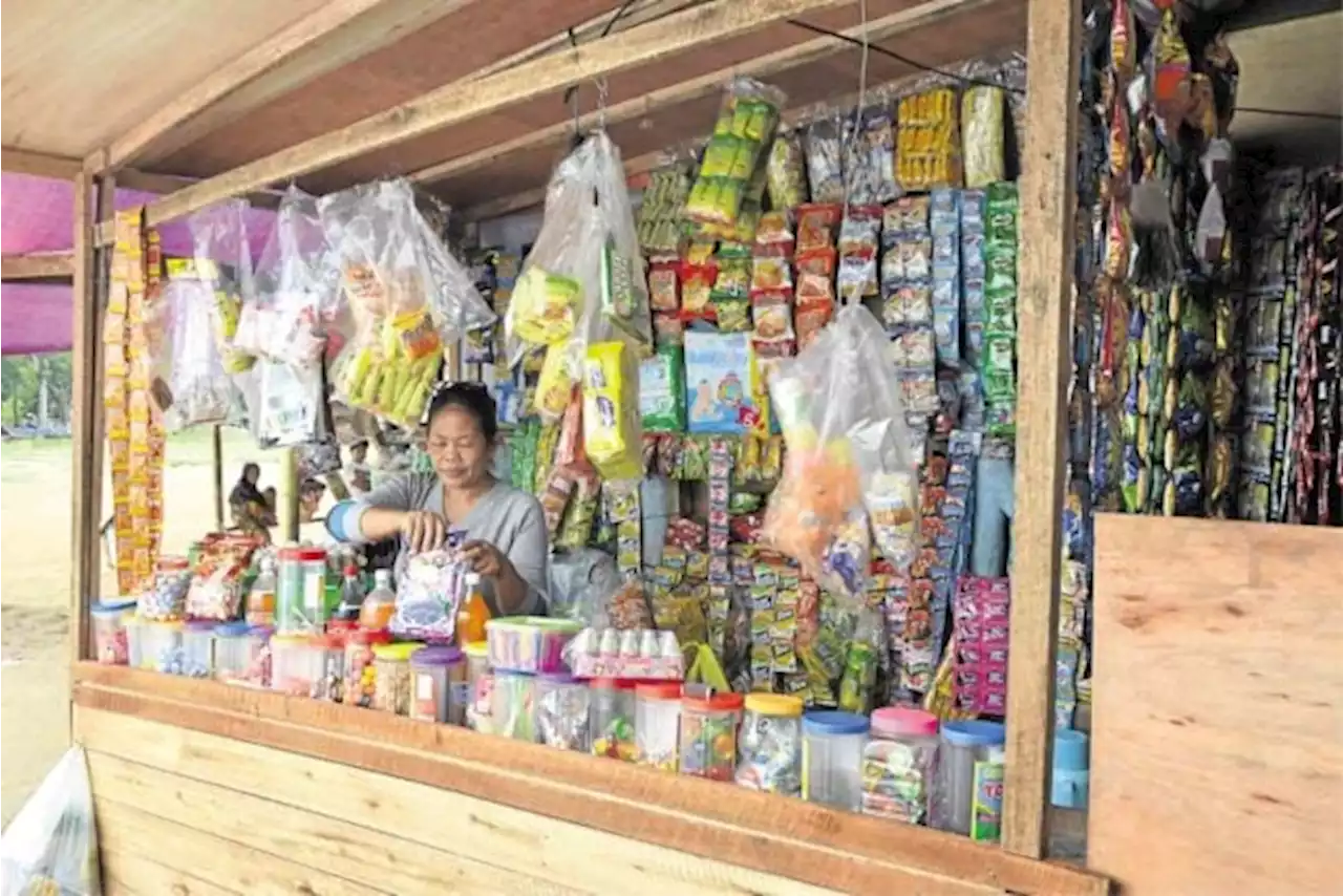 Filipino women dominate sari-sari store ownership, boost local economy