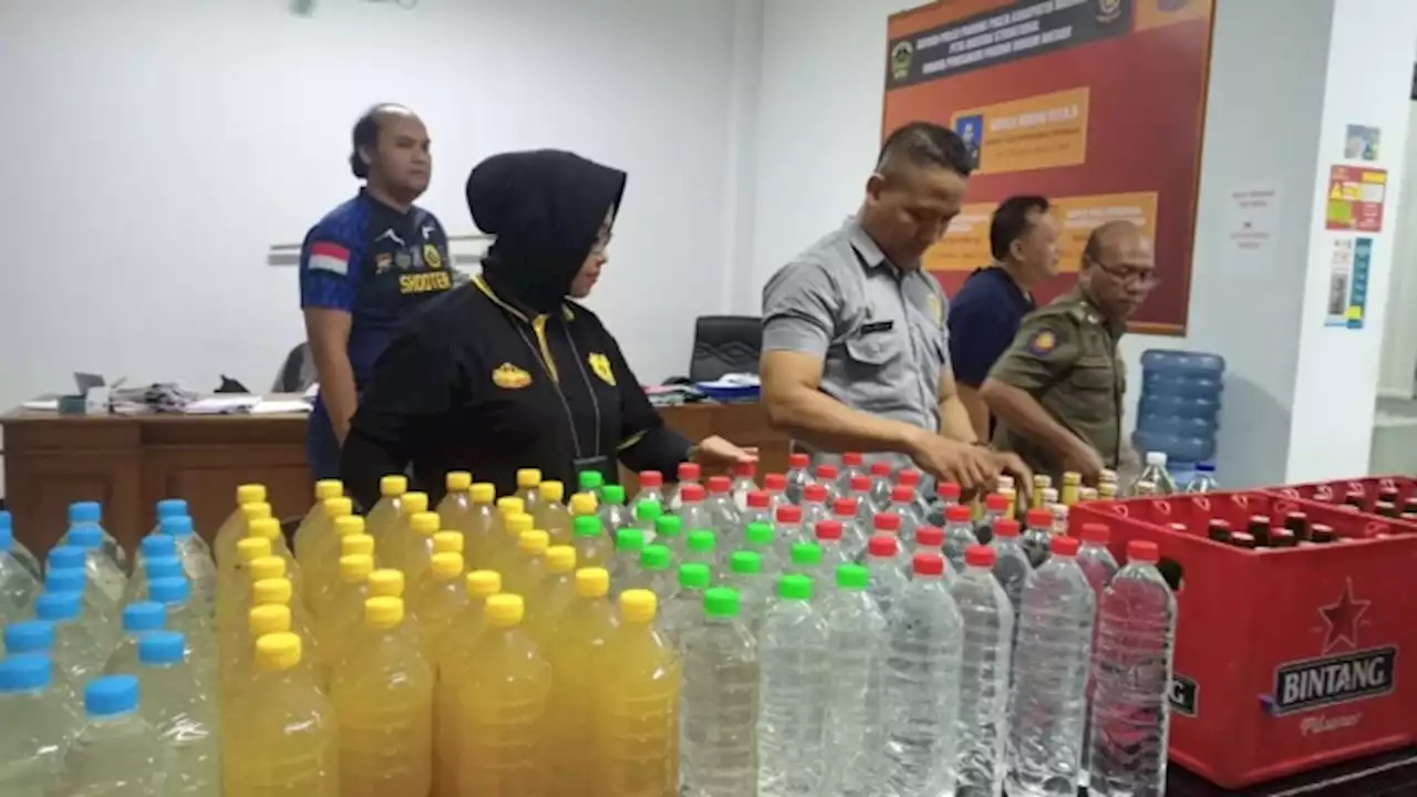 Razia di Madiun Selatan, Satpol PP Sita Ratusan Botol Minol Ilegal