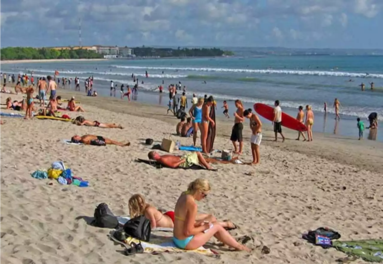 Cuti Bersama Hari Raya Nyepi, Pantai Kuta Banjir Wisatawan