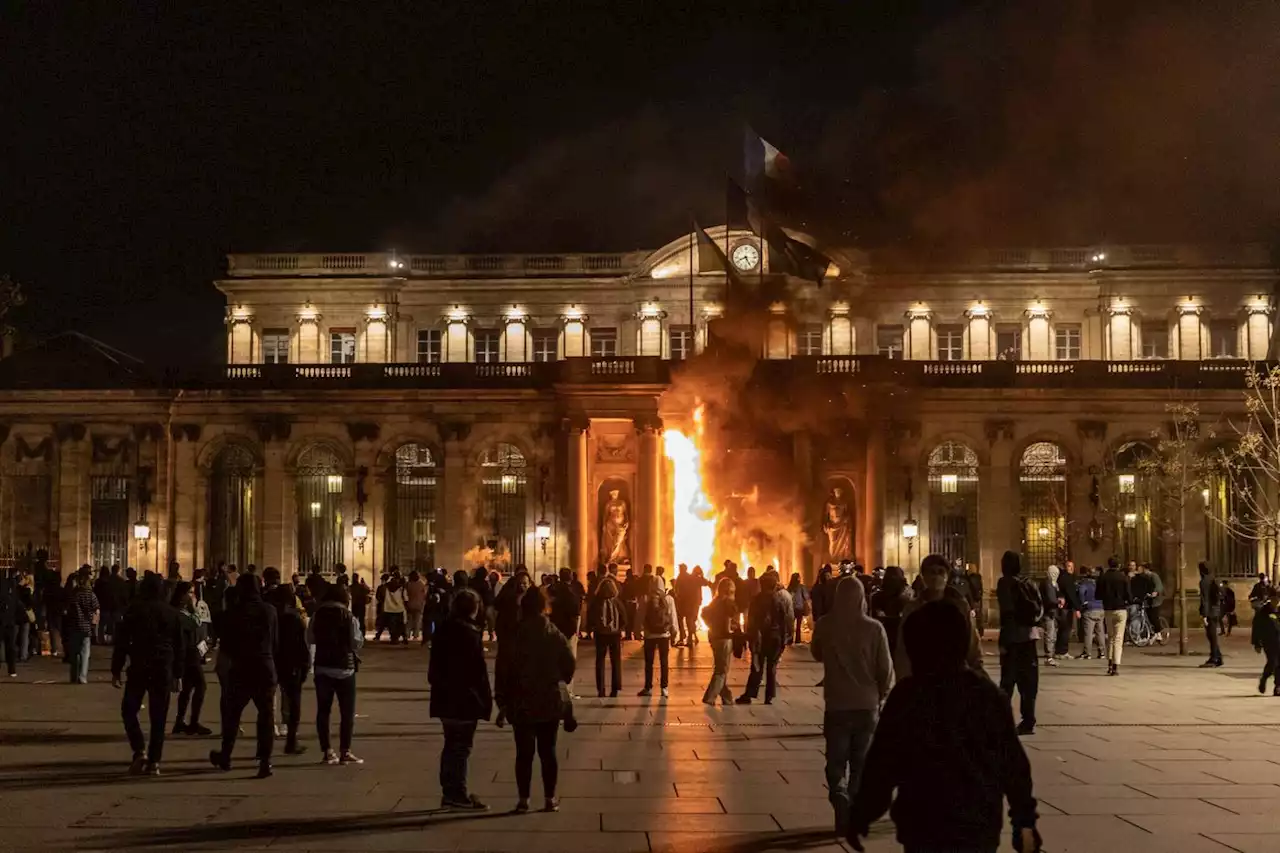 Réforme des retraites 2023 : pourquoi Bordeaux s’est enflammée