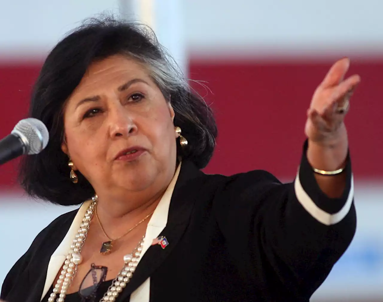 Metro votes to dedicate East LA Civic Center Station to honor Gloria Molina