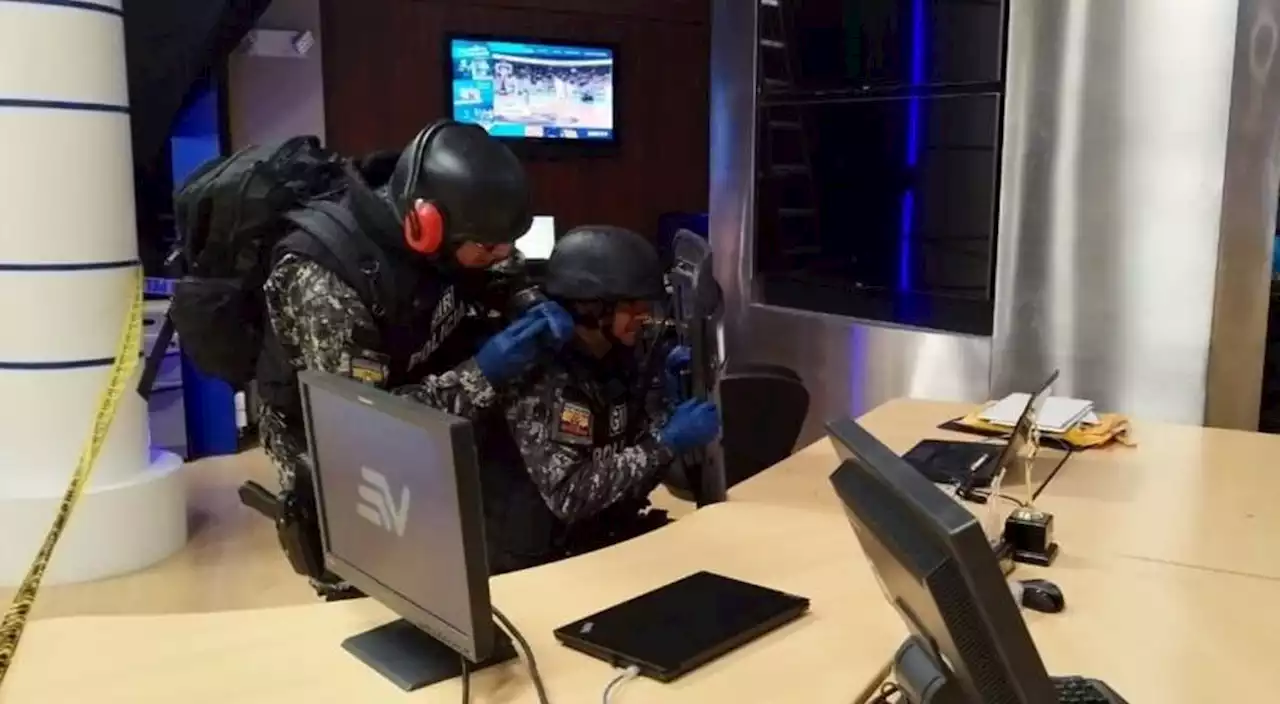 USB Drive Explodes In Journalist’s Face After Being Plugged Into PC