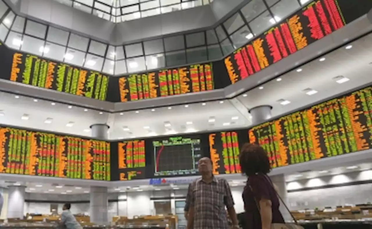 Bursa Malaysia ends at intraday low, CI dips 0.8pc