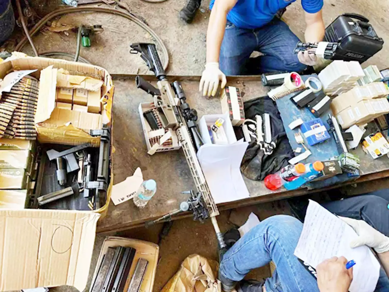 Assorted firearms, bullets found in compound owned by former Negros Oriental governor