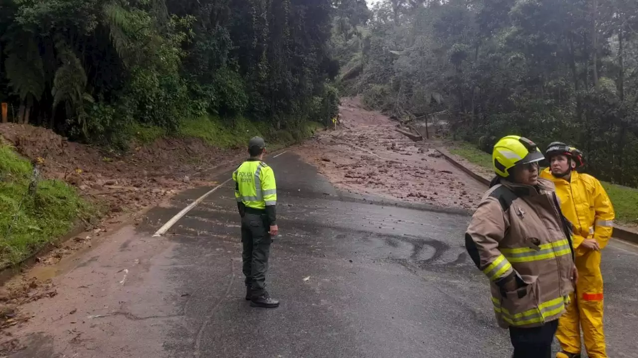 ¡Pilas! Hay cierre de la vía que comunica a Manizales con Bogotá debido a varios deslizamientos