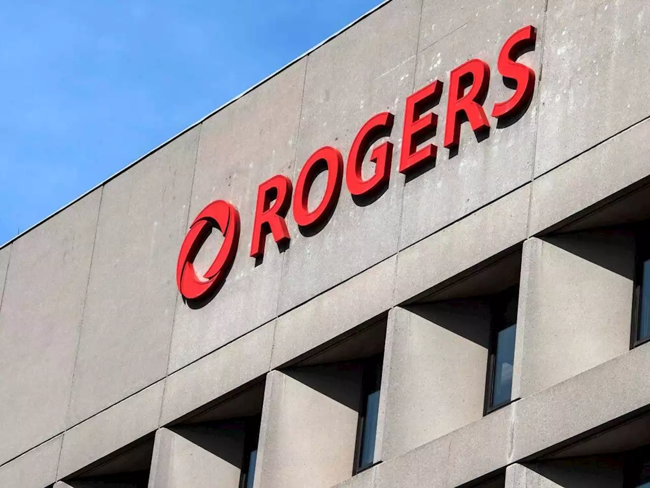 CRTC asks Rogers for details of network-sharing deal with Quebecor