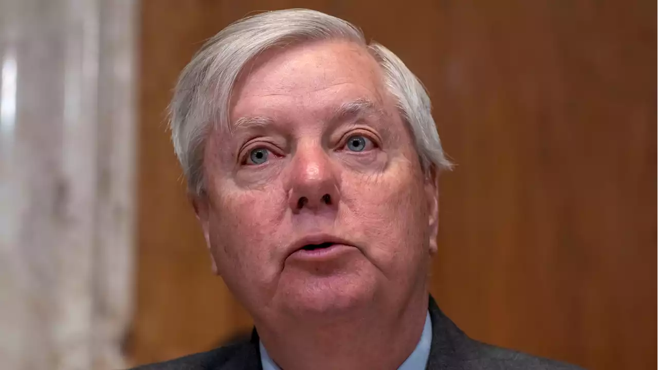 The Senate Ethics Committee warns Lindsey Graham for fundraising in Senate building