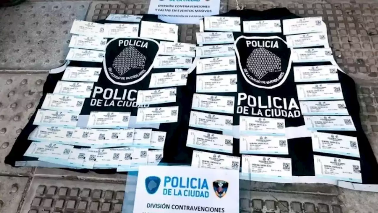 Unas 400 personas se quedaron sin entrar al Monumental por tener entradas truchas | Hay dos detenidos