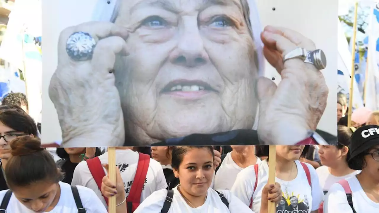 En vivo: la Cámpora marcha y canta 'vamos todos con Cristina a liberar el país”