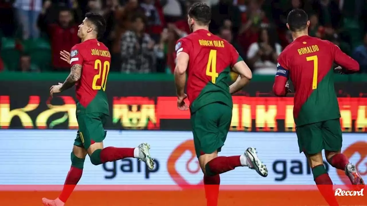 João Cancelo: «Não desvalorizar o que fez Fernando Santos»