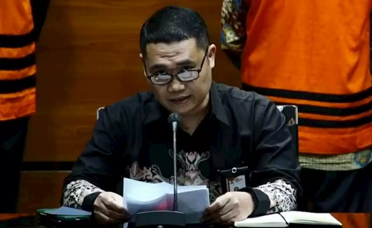 Ngotot Berobat ke Singapura, KPK Curigai Motif Lukas Enembe