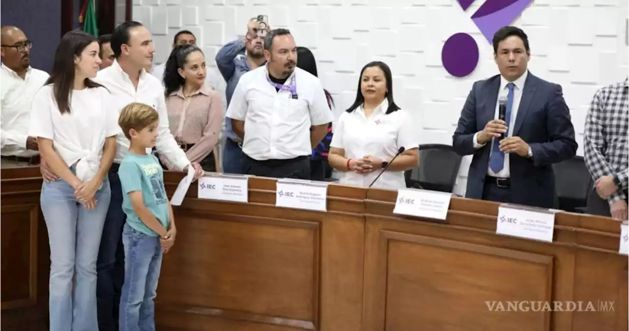 Manolo Jiménez se registra como candidato a Gobernador de Coahuila por el PRI-PAN-PRD