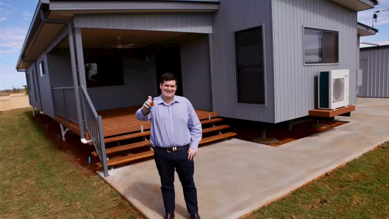 Australian town offering people $20,000 to move in