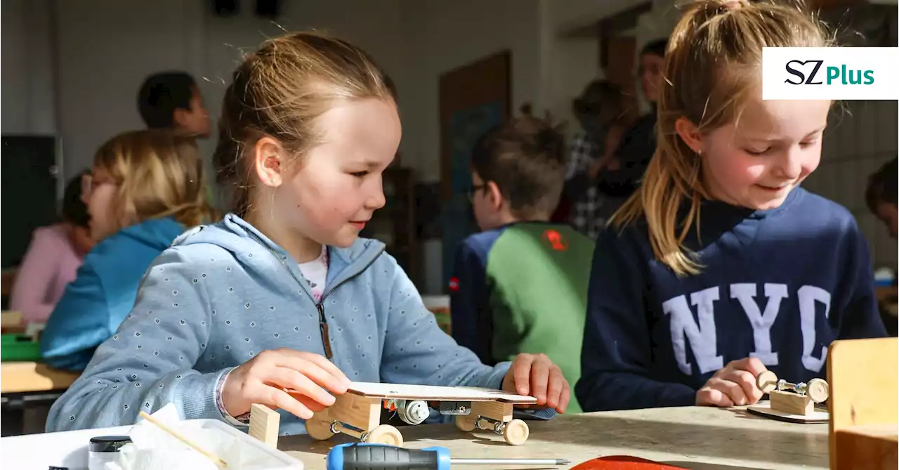 Autos bauen in der Grundschule