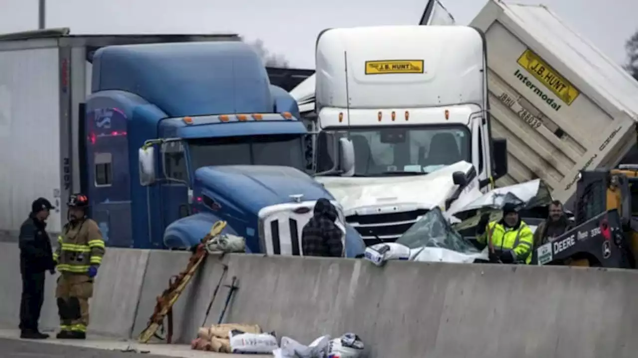 NTSB: Crews failed to de-ice road before massive 130-vehicle Texas crash` - Autoblog