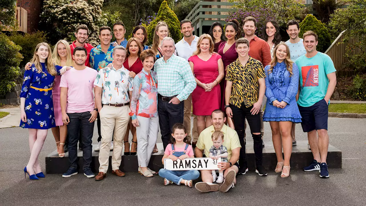 Neighbours fans go wild as return date is revealed