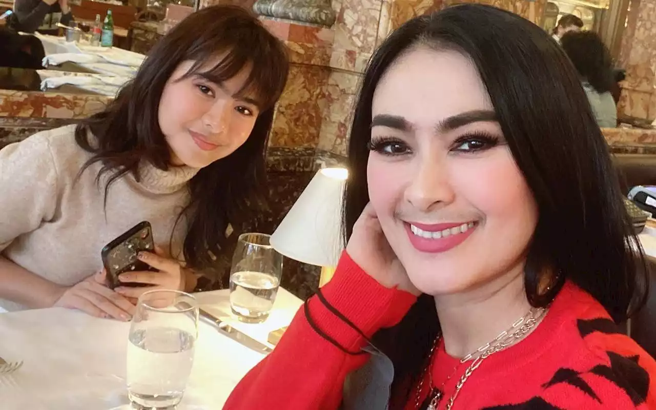 Bak Roasting Iis Dahlia Pakai Lirik 'Marhaban Tiba', Salshadilla Juwita Diserbu Respons Menggelitik