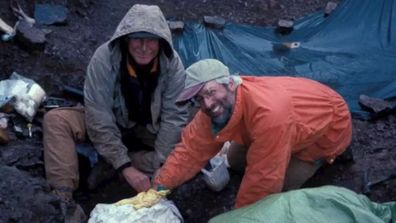 Chicago Paleontologist Neil Shubin Prepares for Return to the Arctic