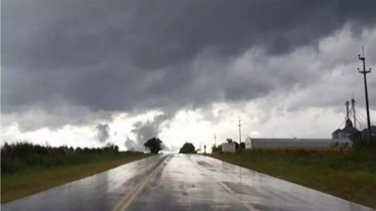 Alerta por tormentas para ocho provincias y otra por vientos para Tierra del Fuego