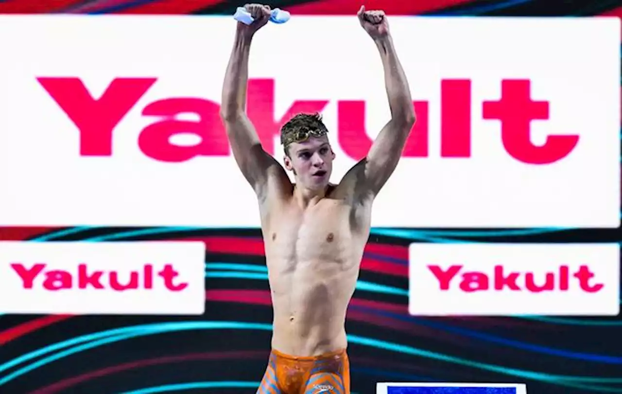 Natation : Léon Marchand signe deux nouveaux records !