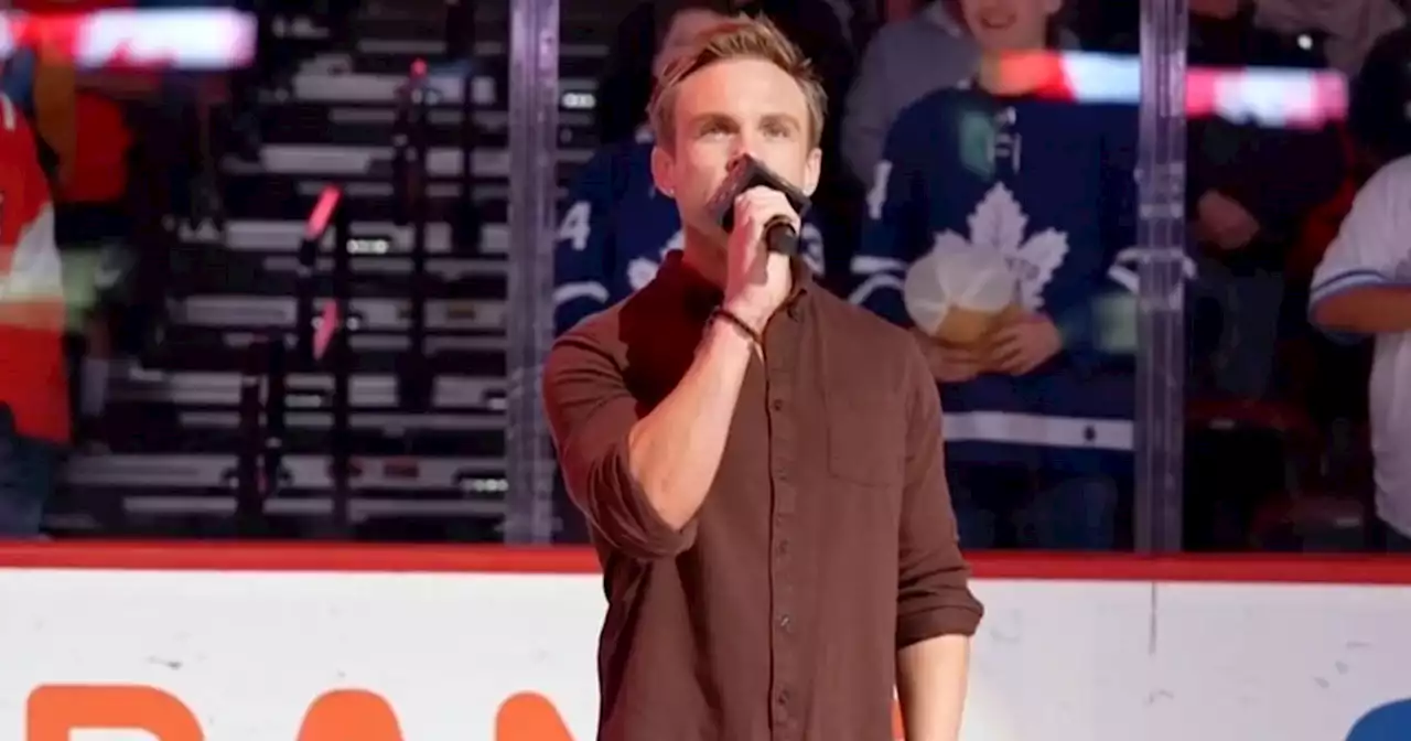 Leafs fans save American anthem singer that forgot lyrics to O Canada